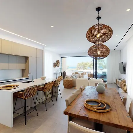 Periyiali Konnos Villa