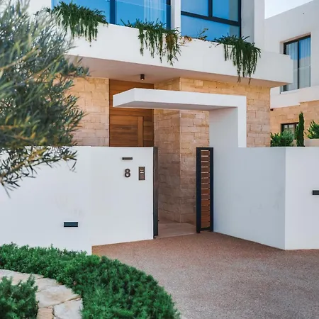 Periyiali Konnos Villa