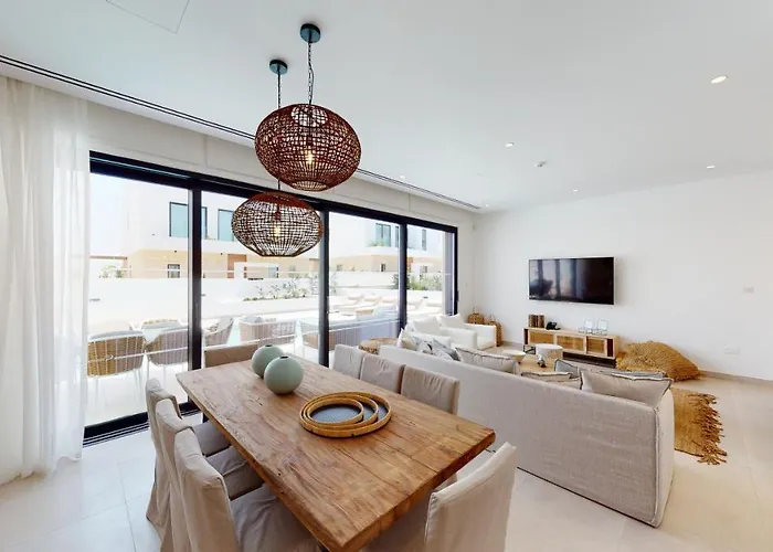 Periyiali Konnos Villa *