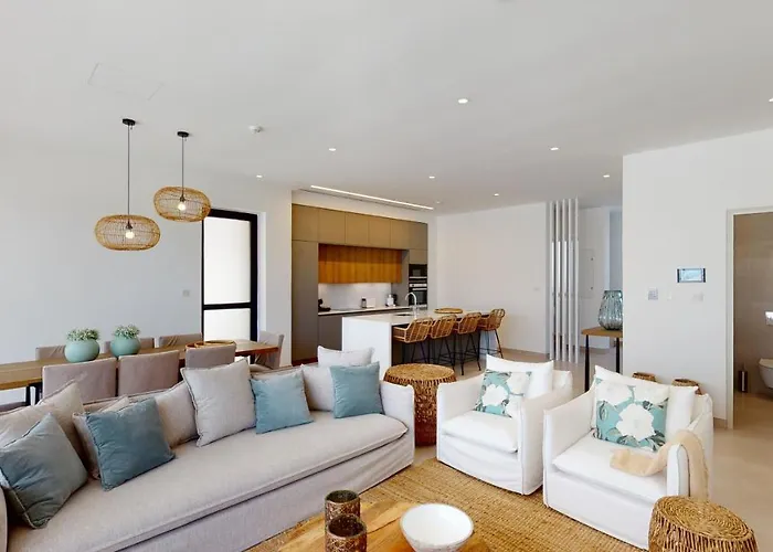 Villa Periyiali Konnos *