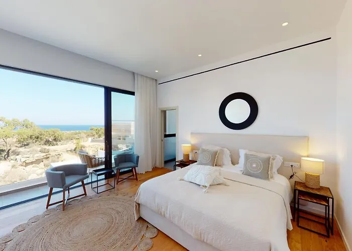 Villa Periyiali Konnos